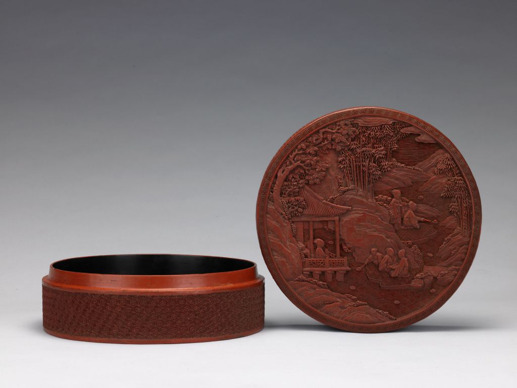 图片[1]-A flat round box with a flowing wine cup drawing of a character in a carved red landscape-China Archive